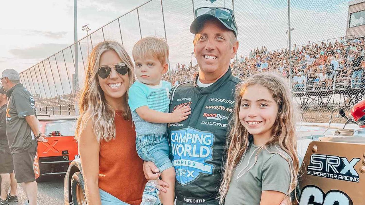 आखिर कौन थे ग्रेग बिफल? जिनकी US प्लेन क्रैश में परिवार समेत हुई मौत, दुनिया भर में मचा कोहराम