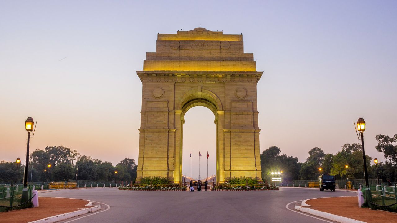 दिल्ली-NCR में कार चलाने वालों! ध्यान से पढ़ लो ये खबर, नहीं तो देना पड़ेगा 7 लाख का जुर्माना