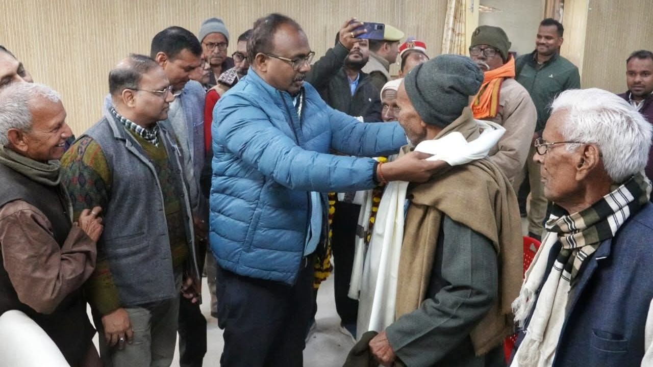 पेंशनर्स का सम्मान, समस्याओं पर सख्ती: कलेक्ट्रेट में भव्य कार्यशाला में डीएम ने दिए त्वरित समाधान के निर्देश