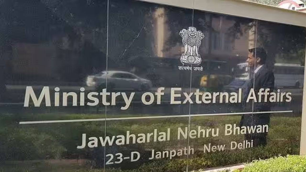 बांग्लादेश में हिन्दुस्तानियों के साथ हो रही हिंसा पर आया विदेश मंत्रालय का पहला बयान, जानें क्या कहा?