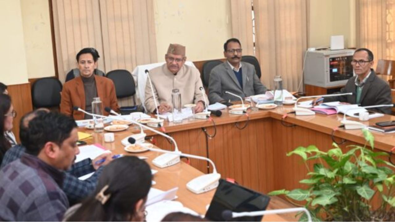 कैबिनेट बैठक में अधिकारियों की क्लास, मंत्री गणेश जोशी बोले-बिना तैयारी दोबारा मत आना