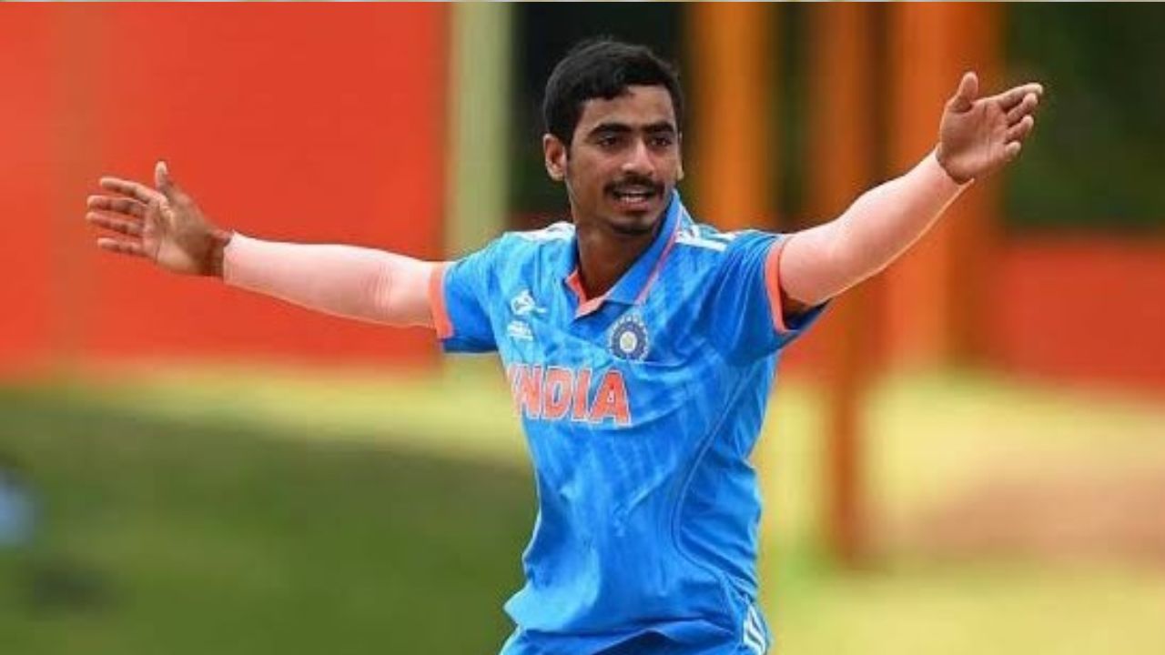 IPL Auction 2026: आईपीएल में एक करोड़ में बिका देवरिया का सितारा, नमन तिवारी ने रचा इतिहास