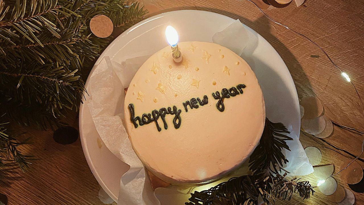 New Year Special: नए साल में खुशियों की शुरुआत के लिए पहले दिन करें ये खास उपाय