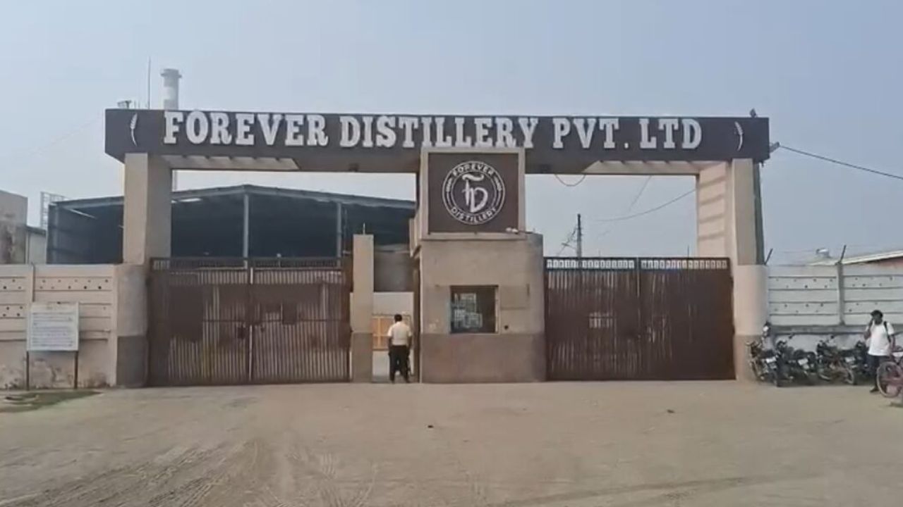 यूपी के चर्चित कारोबारी तन्मय मोदी पर इनकम टैक्स का शिकंजा, 36 ठिकानों पर 36 घंटे से जारी ताबड़तोड़ छापेमारी