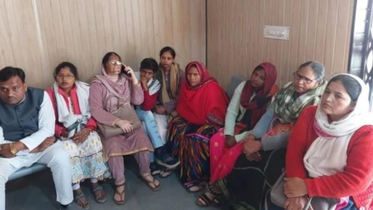 प्रार्थना या धर्मांतरण? सोनभद्र में चंगाई सभा पर बवाल, धर्म परिवर्तन के आरोप में दो पर मुकदमा दर्ज