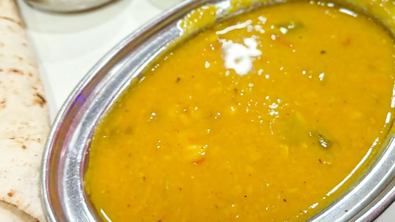 5 रुपये की थाली में एक सीजनल सब्जी भी शामिल होगी। हर दिन थाली में एक ही तरह की सब्जी दी जाएगी, जिससे खाने में सादगी और पौष्टिकता बनी रहे।