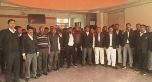 Raebareli News: सदर तहसील में अधिवक्ताओं का प्रदर्शन, एसडीएम को सस्पेंड करने की मांग