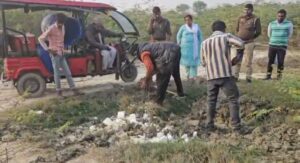 UP News: रायबरेली में फूड विभाग ने फैक्ट्री में छापा मार कर भारी मात्रा में पनीर कराया नष्ट,जानें पूरी खबर