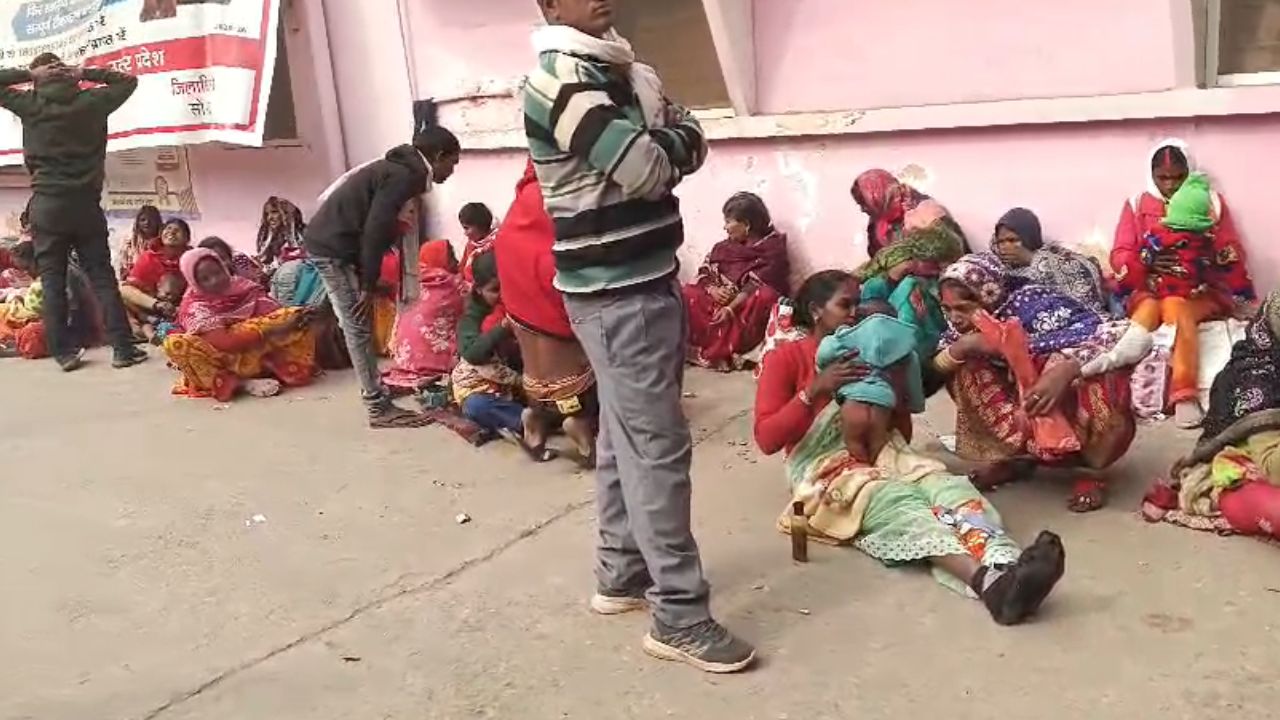 UP News: नसबंदी के बावजूद एक महिला के चौथे बच्चे का गर्भ धारण होने का मामला, डॉक्टर पर लगा ये आरोप   