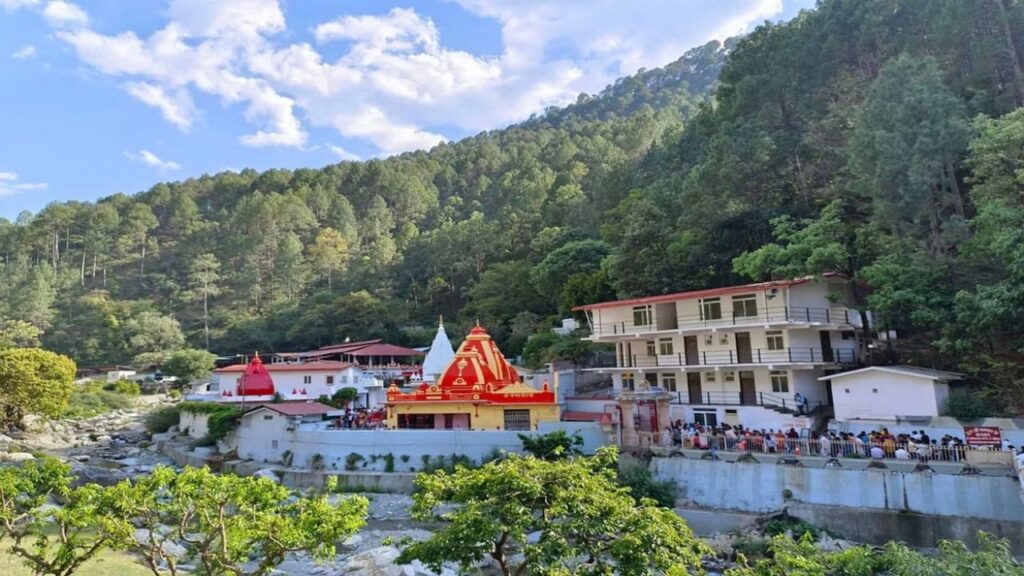 What makes Kainchi Dham so special