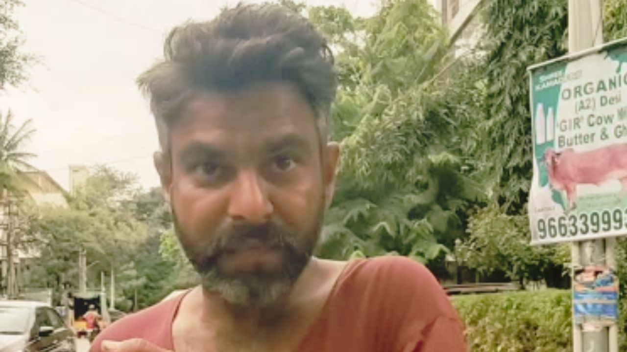 इंजीनियर से सड़कों का भिखारी… प्यार और जीवन की चोट ने बदल दी पूरी तकदीर; देखिए भावुक कर देने वाला Video