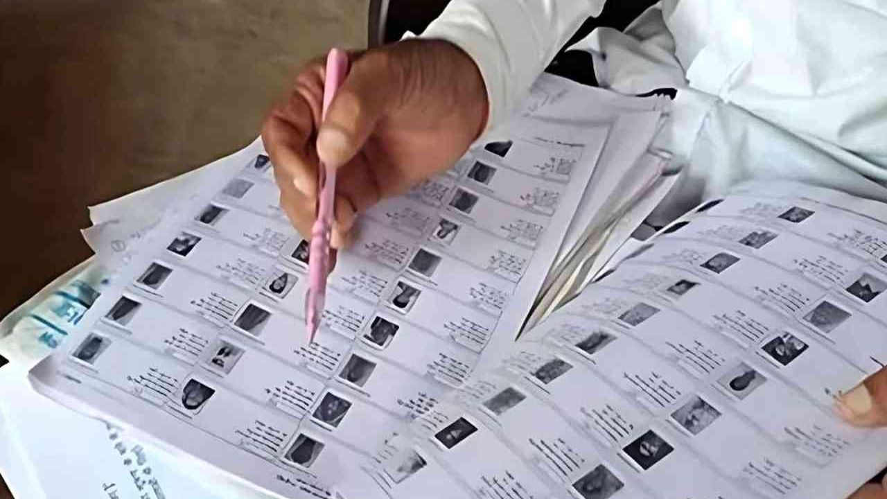 यूपी में मतदाता सूची से तीन करोड़ नाम हटेंगे, एसआईआर रिपोर्ट में बड़ा खुलासा; जनवरी में आएगी नई मतदाता सूची