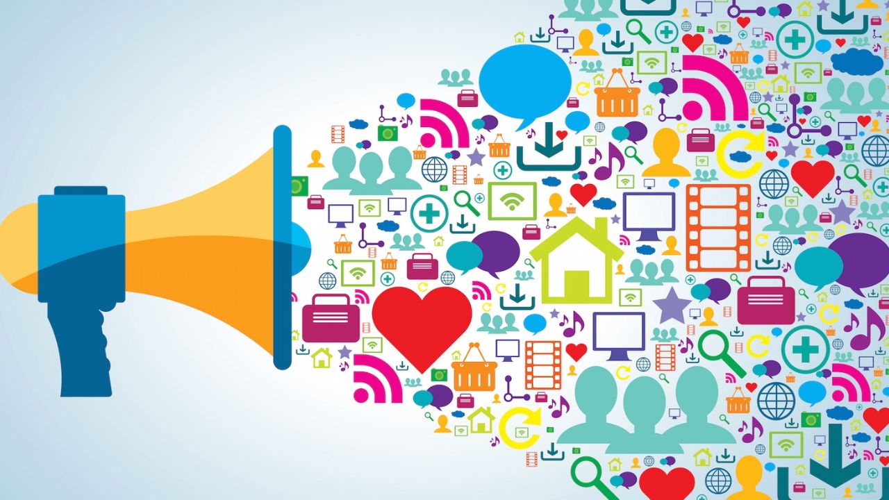 राज्य सरकार ने इस दिशा में कदम उठाते हुए मंत्रियों का एक समूह (GoM) गठित किया है। इस समूह की अध्यक्षता सूचना और शिक्षा मंत्री नारा लोकेश कर रहे हैं। समूह का उद्देश्य मौजूदा कानूनों की समीक्षा करना और यह समझना है कि सोशल मीडिया बच्चों के मानसिक, सामाजिक और शैक्षणिक विकास पर किस तरह प्रभाव डाल रहा है। (Img- Internet)