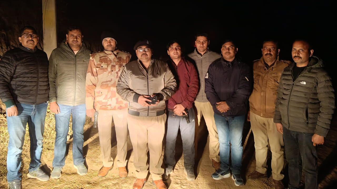 आगरा युवक हत्याकांड: आरोपी और पुलिस के बीच मुठभेड़, जानें आखिर कब और कैसे हुआ एनकाउंटर?