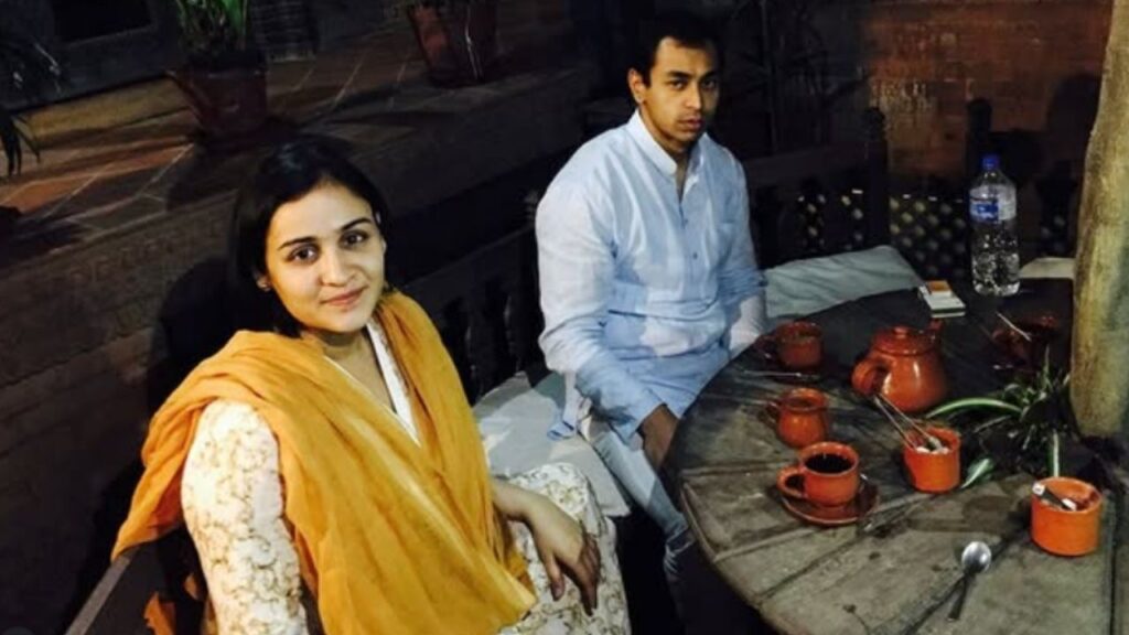 Aparna Yadav and Prateek's love story 