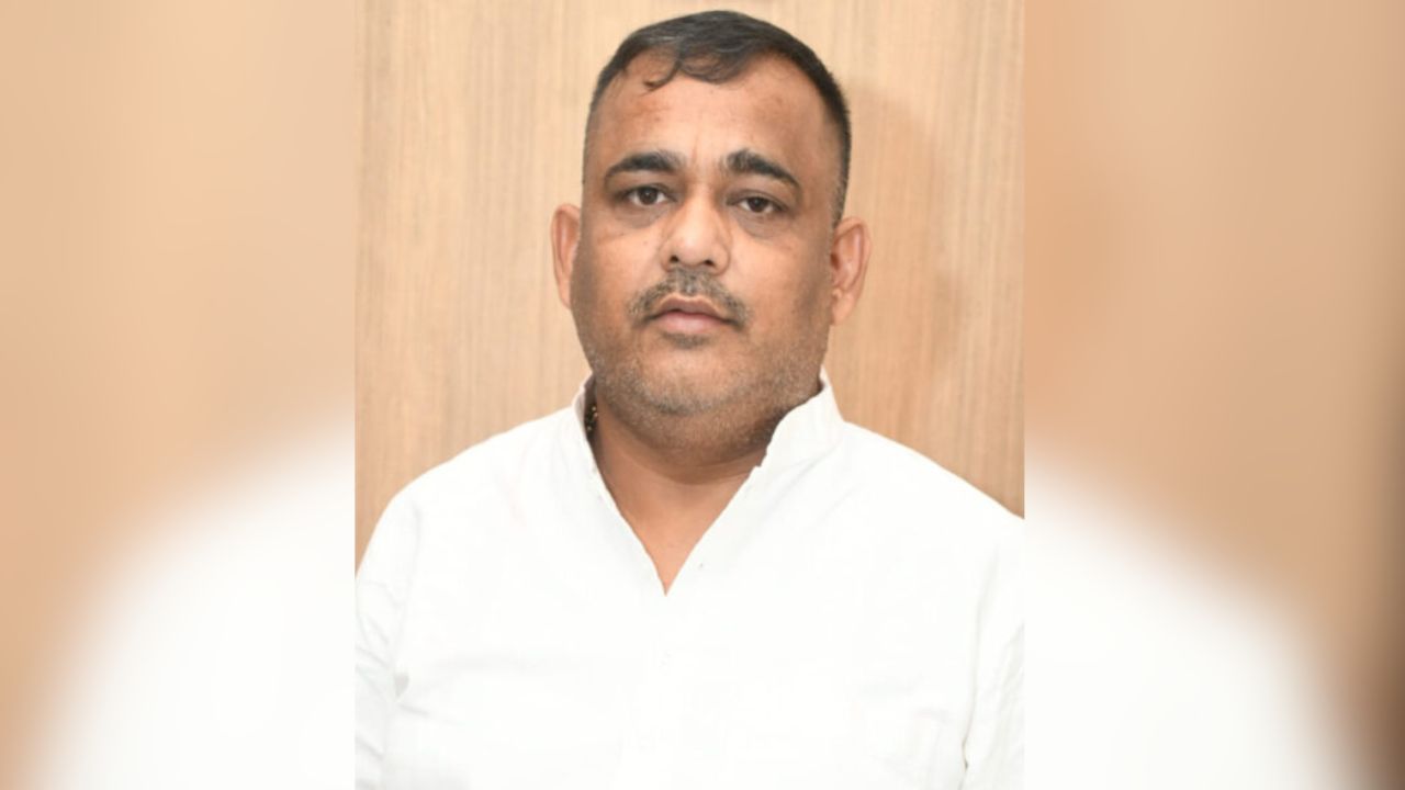 Balrampur Politics: सपा नेता Bhanu Tiwari ने ठोकी दावेदारी, तुलसीपुर सीट पर सियासी भूचाल