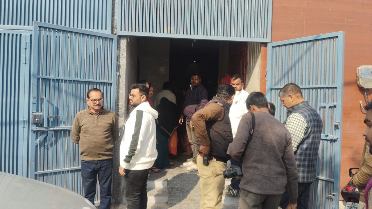 Barabanki News: बाराबंकी में टेंट व्यवसायी ने लाइसेंसी पिस्टल से की आत्महत्या, इलाके में सनसनी