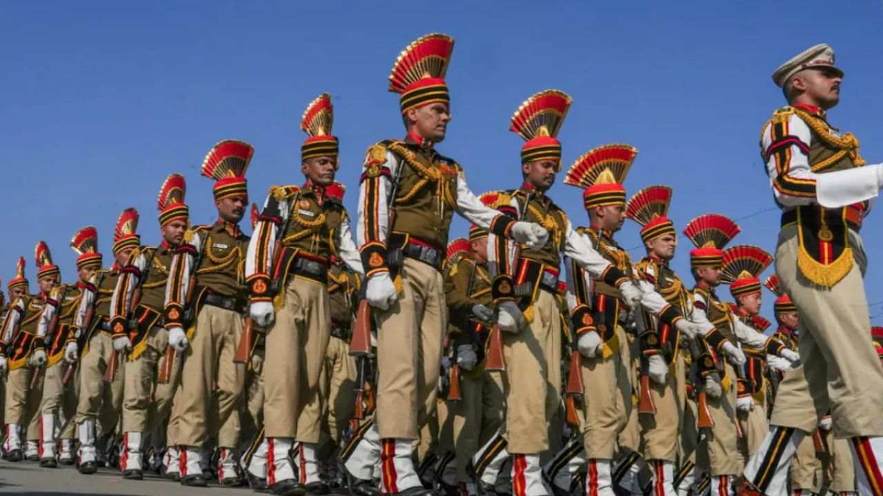 Republic Day 2026: दिल्ली में गणतंत्र दिवस की तैयारियां तेज, परेड देखने से पहले जान लें जरूरी नियम