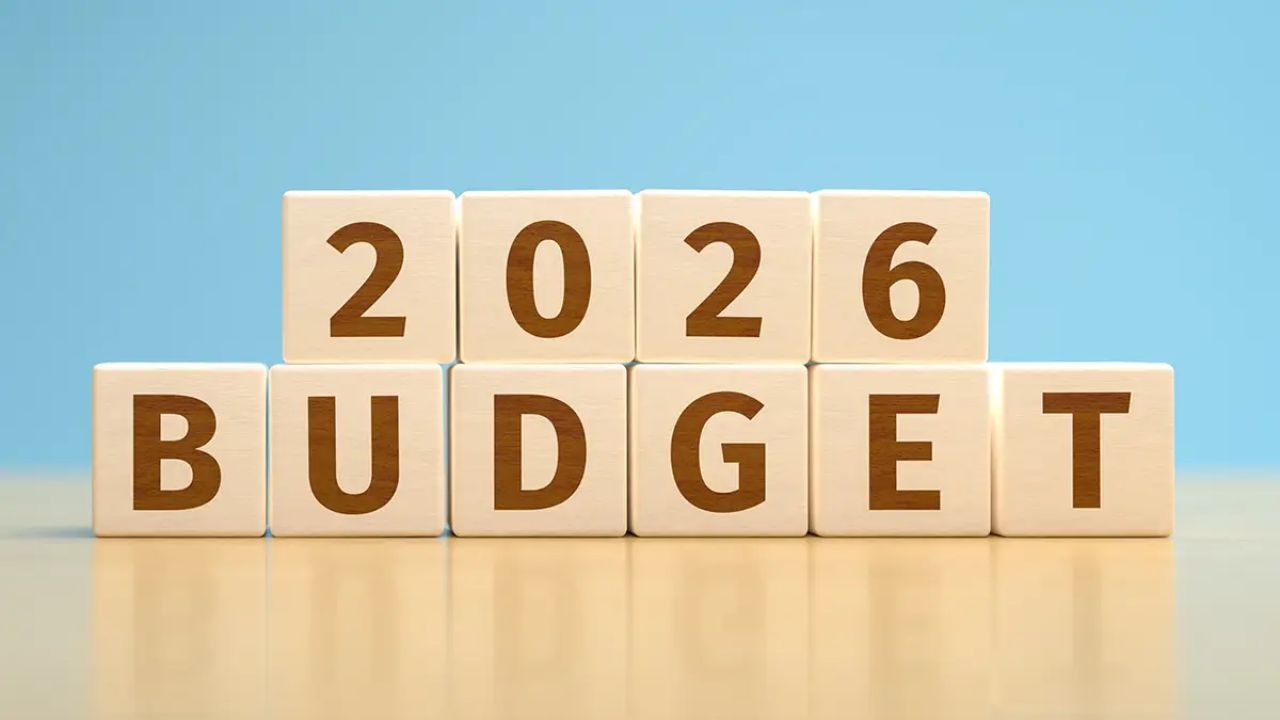 Budget 2026: यूनियन बजट 2026 से सीनियर सिटीजंस को बड़ी राहत? रेलवे टिकट में फिर लौट सकती है 50% तक की छूट