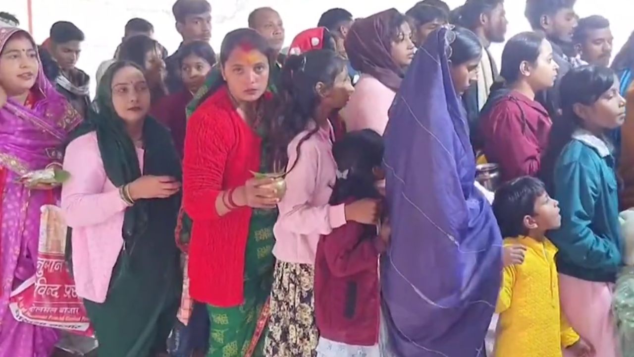 Video: नववर्ष की सुबह कुछ ऐसा हुआ, जिसे देखकर श्रद्धालु रह गए मंत्रमुग्ध