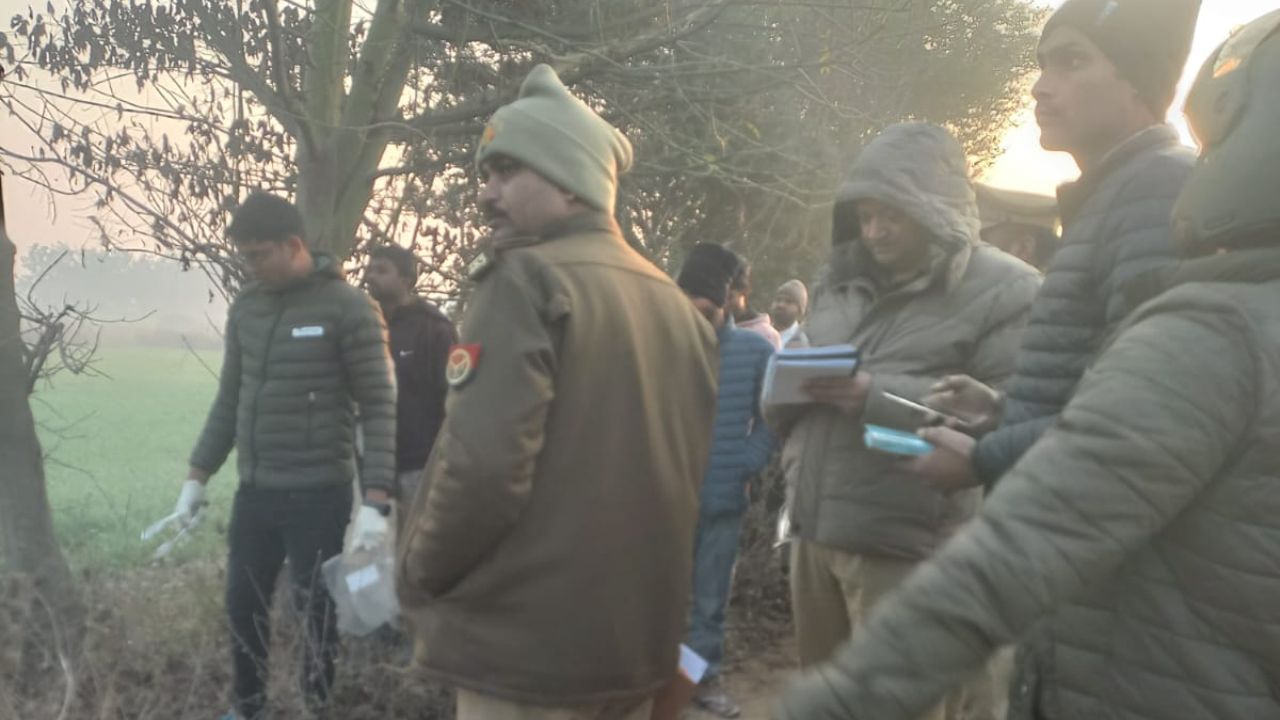 हत्या या आत्महत्या का मामला? देवरिया में पेड़ से लटकता मिला युवक का शव, कई सवालों में उलझी पुलिस