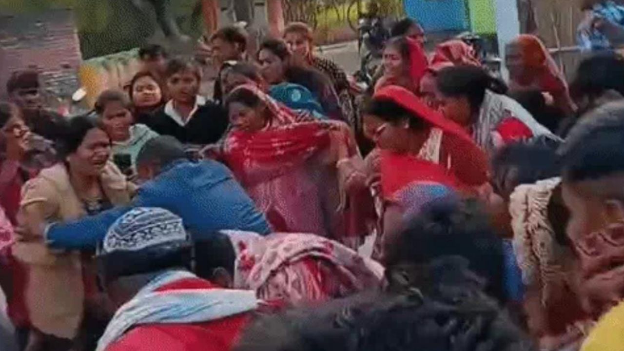 देवरिया में रेलवे ट्रैक पर मिला प्रधानाध्यापक का शव, सिस्टम के दबाव या पारिवारिक तनाव? कई सवाल छोड़ गई मौत