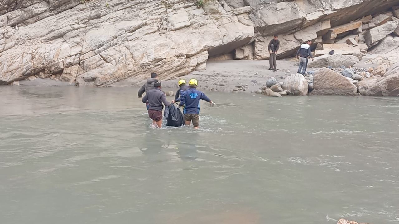 रुद्रप्रयाग  पर चला हाई-लेवल एक्शन, ड्रोन की मदद से मिला शव, प्रशासन ने तुरंत संभाला मोर्चा