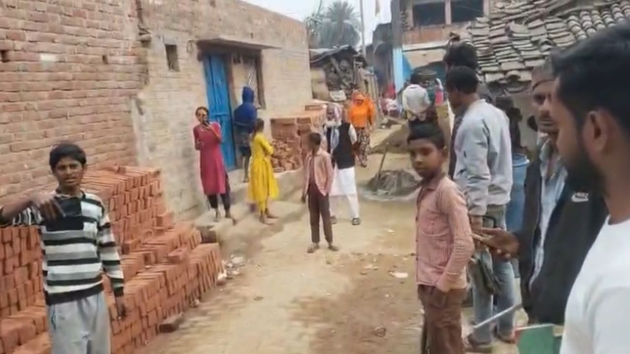 Fatehpur News: बिजली विभाग की टीम पर ग्रामीणों ने किया हमला, ये था मामला