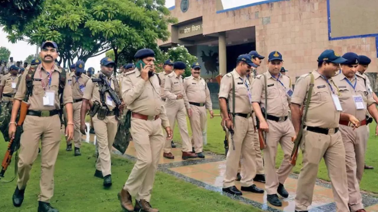 बिहार पुलिस में नौकरी का सुनहरा मौका: हवलदार क्लर्क के 64 पदों पर भर्ती शुरू, जल्दी करें आवेदन