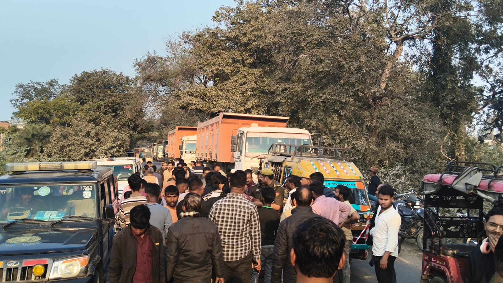 Raebareli Accident: डंपर ने ली एक युवक की जान, 10 दिन में इस मार्ग पर हो चुकी है छह मौत