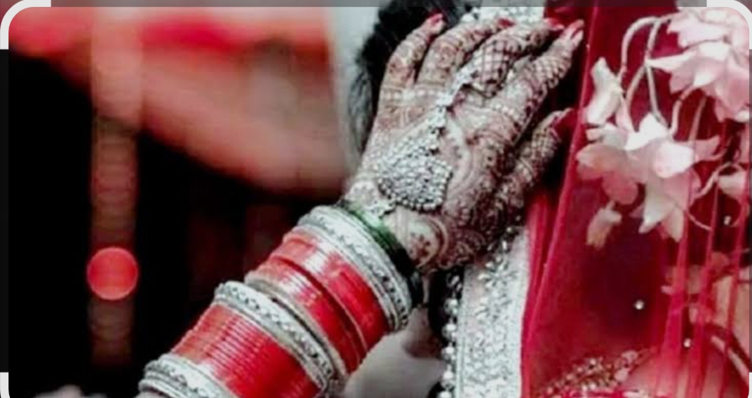 Gorakhpur: पहली पत्नी को धोखा देकर रचाई दूसरी शादी, दहेज उत्पीड़न और मारपीट में केस दर्ज