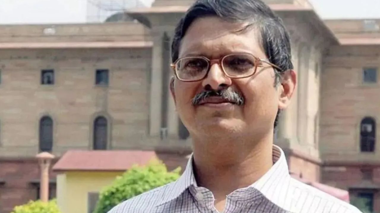 देवरिया में अमिताभ ठाकुर जेल से सीधे कोर्ट: हाई-वोल्टेज सुनवाई जारी, Video