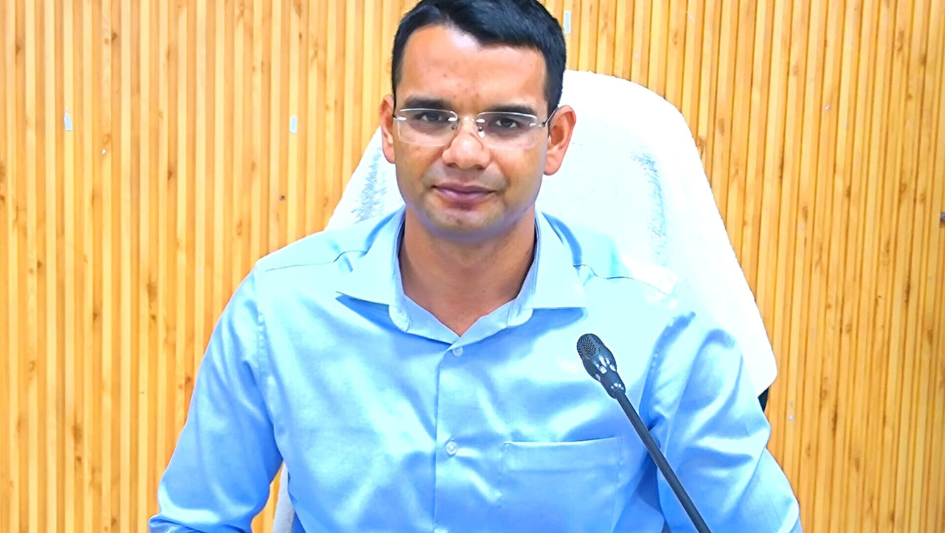 Balrampur News: त्योहारों से पहले अलर्ट मोड में प्रशासन, जिले में बढ़ाई गई सुरक्षा