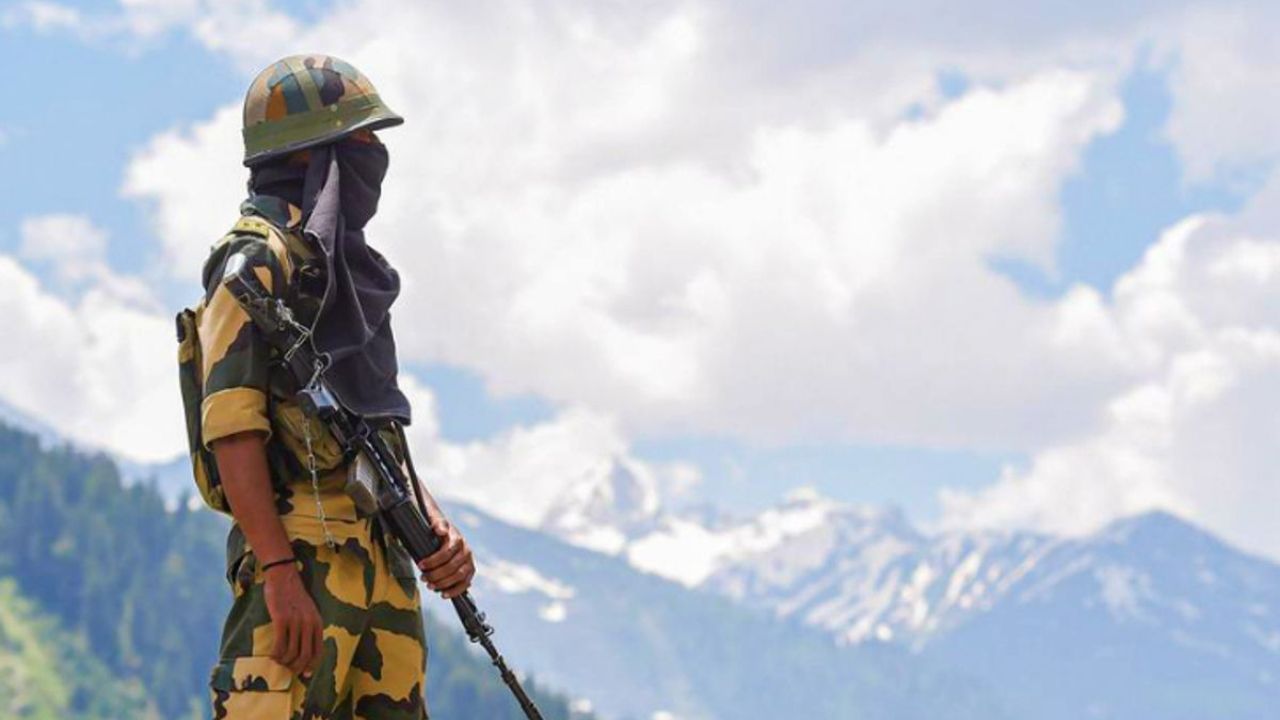 इंजीनियरों के लिए सेना ने खोला दरवाज़ा,  SSC टेक्निकल के पदों पर निकली बंपर भर्ती, जानें कैसे करें आवेदन