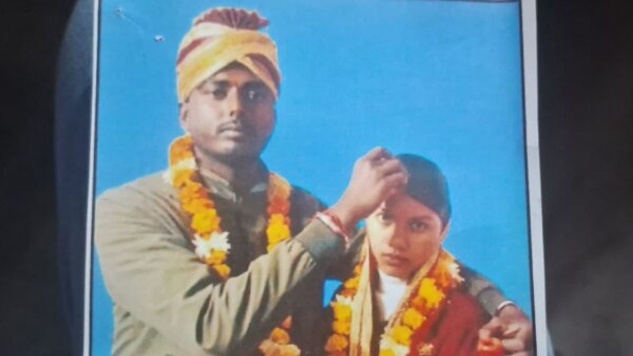 Kanpur Dehat News: घर से निकले दो दोस्त, लौटे पति-पत्नी बनकर… पुलिस चौकी में हुआ बड़ा खुलासा