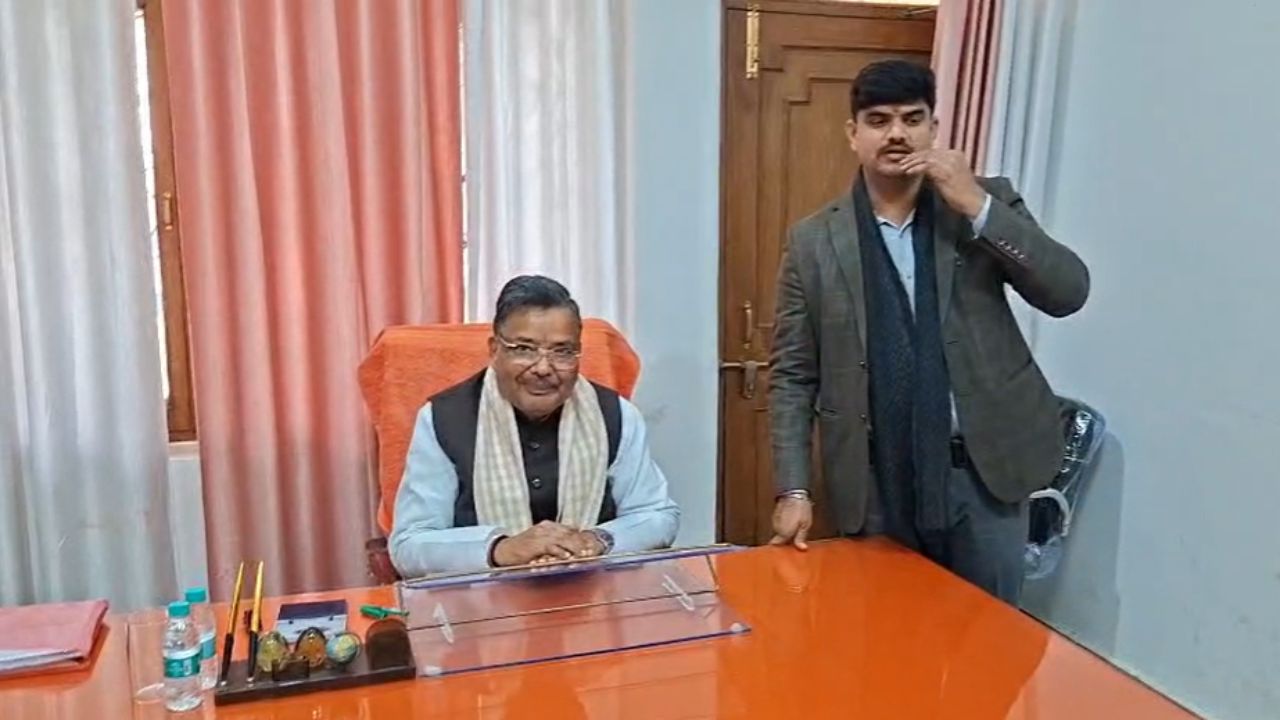 Mainpuri Politics: मैनपुरी में सुनी गई जनता की समस्याएं, जानिये पूरा अपडेटा