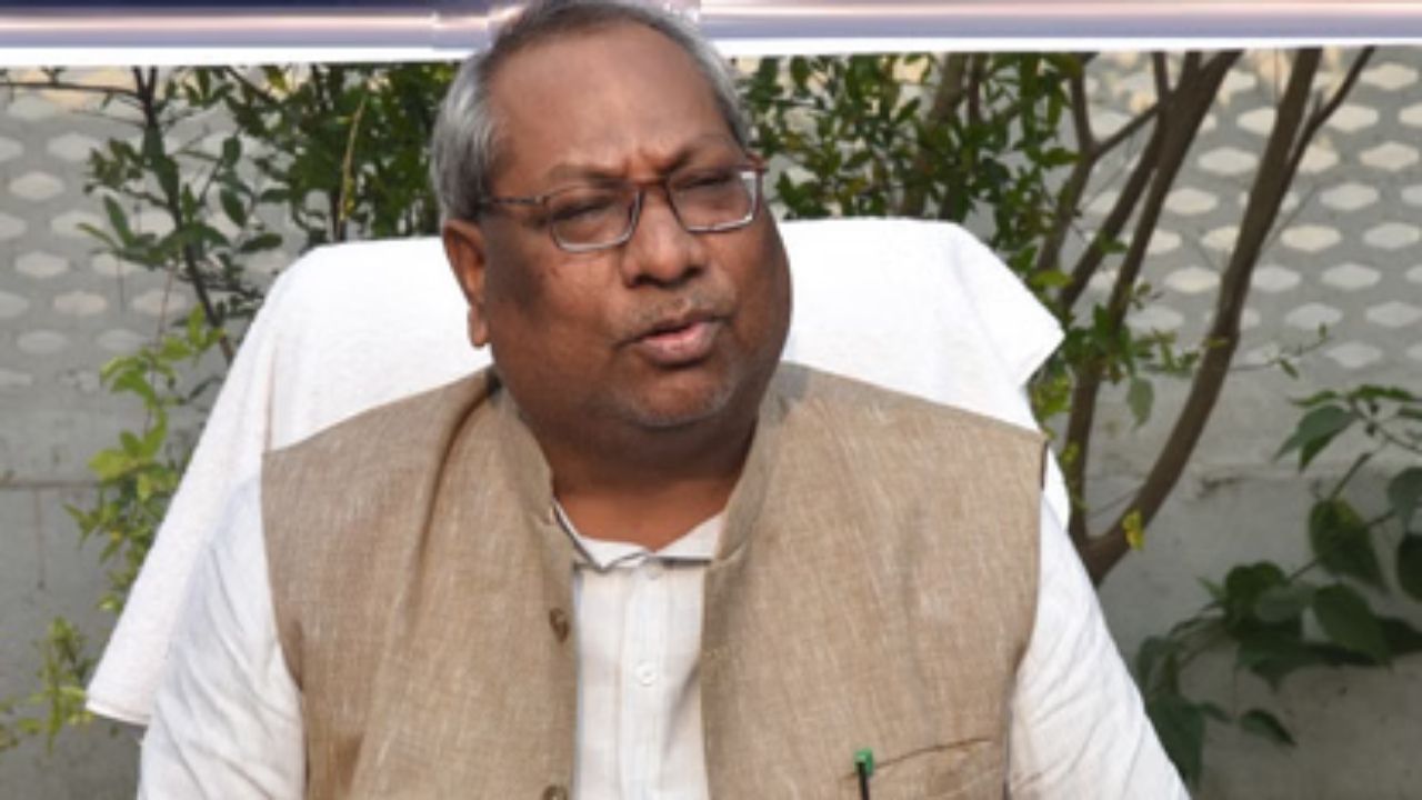 Meerut: संजय निषाद को मेरठ जाने से रोका गया, जानिये पूरा अपडेट