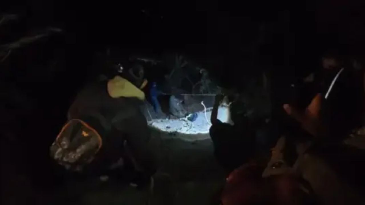 Nainital: भीमताल–हल्द्वानी रोड पर यात्रियों से भरा टेंपो ट्रैवलर खाई में गिरा, मची चीख पुकार