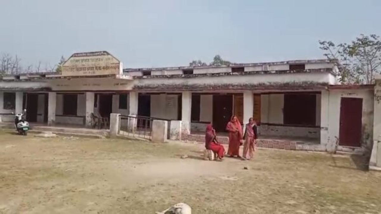 Raebareli News: मिड डे मील में बड़ी धांधली, वायरल वीडियो से हुआ बड़ा खुलासा