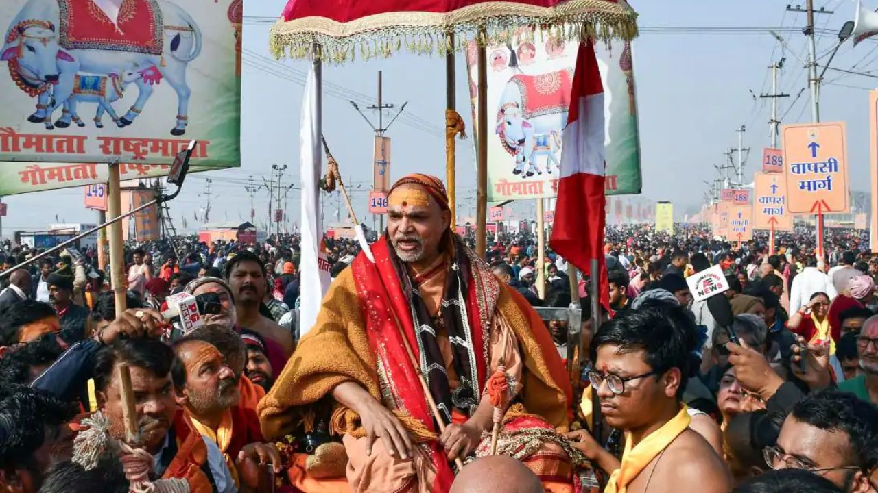 स्वामी अविमुक्तेश्वरानंद का विवादों से पुराना नाता, जानें कब-कब अड़े प्रशासन से