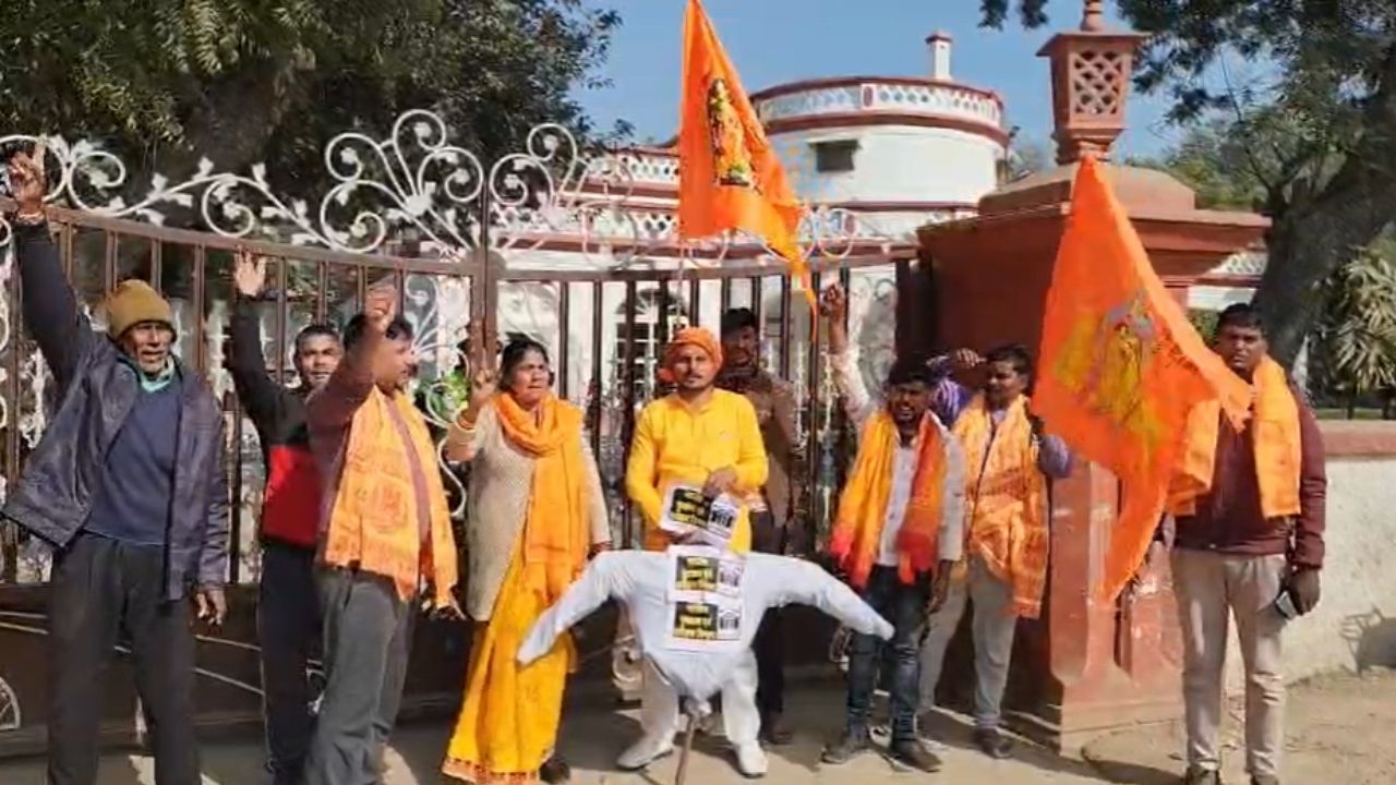 Agra News: ताजमहल में शाहजहां उर्स को लेकर बवाल, सुरक्षा के कड़े इंतजाम; पढ़ें क्या है पूरा मामला