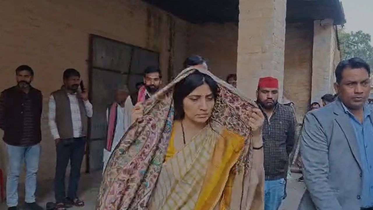  शंकराचार्य अपमान से लेकर वोट कटने तक, सपा सांसद Dimple Yadav का सरकार पर तीखा हमला