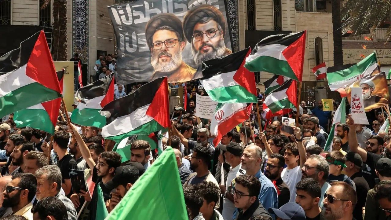 Iran Protest: भारतीय नागरिकों को तत्काल ईरान छोड़ने का निर्देश, हेल्पलाइन नंबर जारी, जानिये MEA की एडवाइजरी