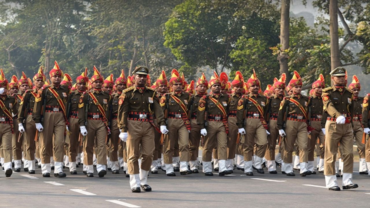 यूपी के 35 पुलिसकर्मियों का साहसिक कार्यों के लिए सम्मान, देखिये सूची