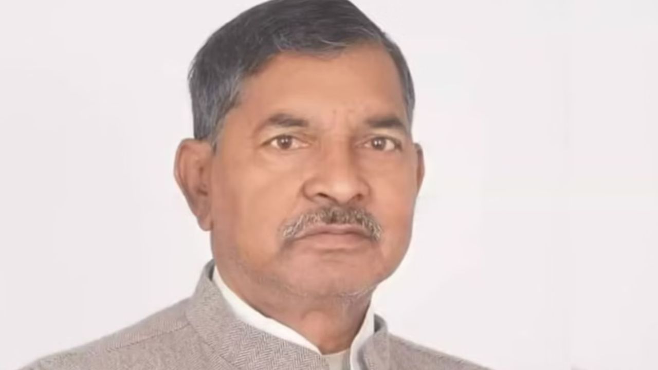 Lucknow: सपा के विधायक विजय सिंह गोंड नहीं रहे, सोनभद्र में शोक की लहर