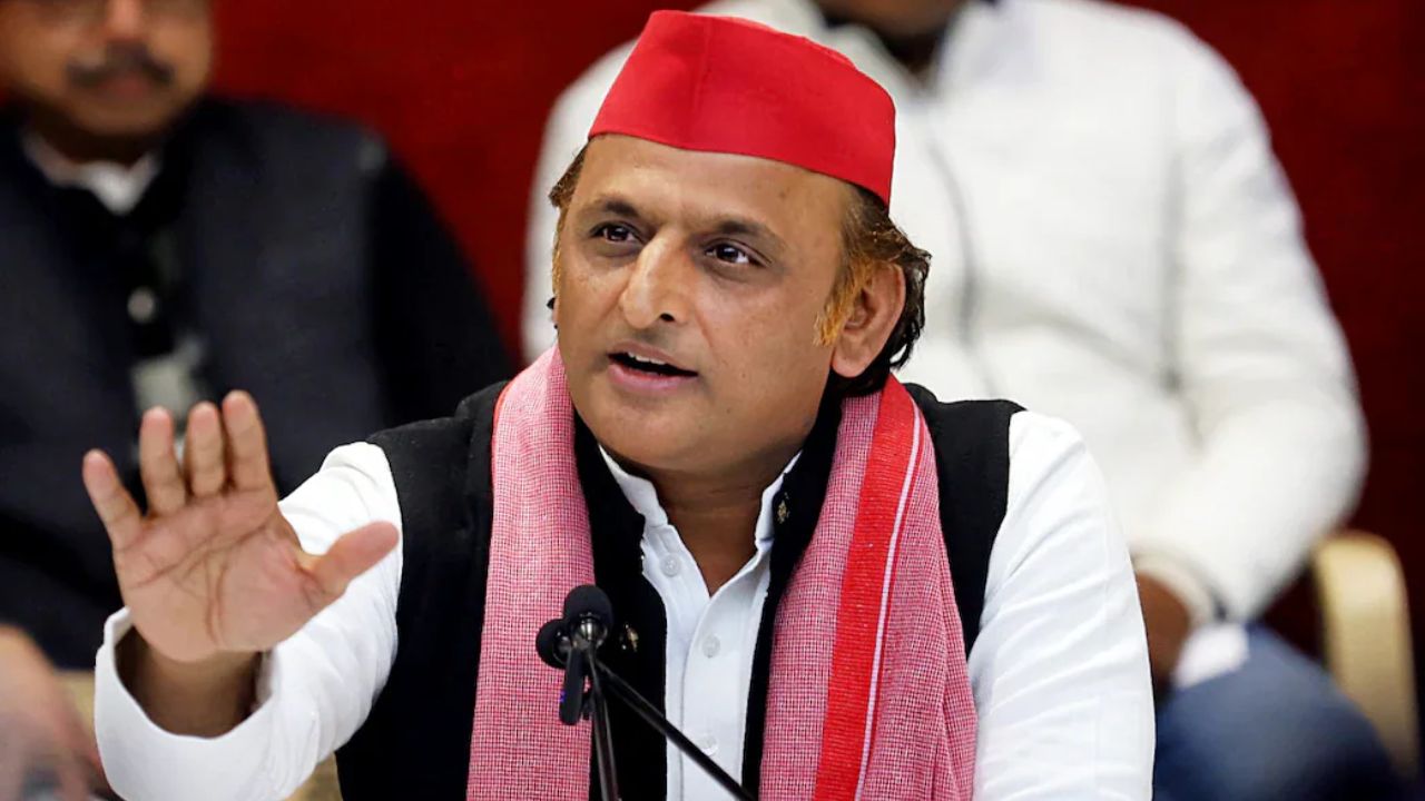 UGC के नए नियमों पर ‘सुप्रीम’रोक, सपा अध्यक्ष अखिलेश यादव बोले- बात सिर्फ नियम की नहीं…