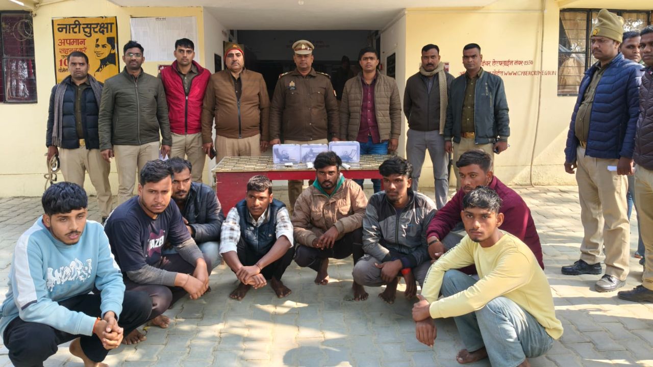 बलिया में तमंचे गरजे, चाकू चले, अब आरोपी सलाखों के पीछे; पुलिस के एक्शन से बदमाशों में खौफ