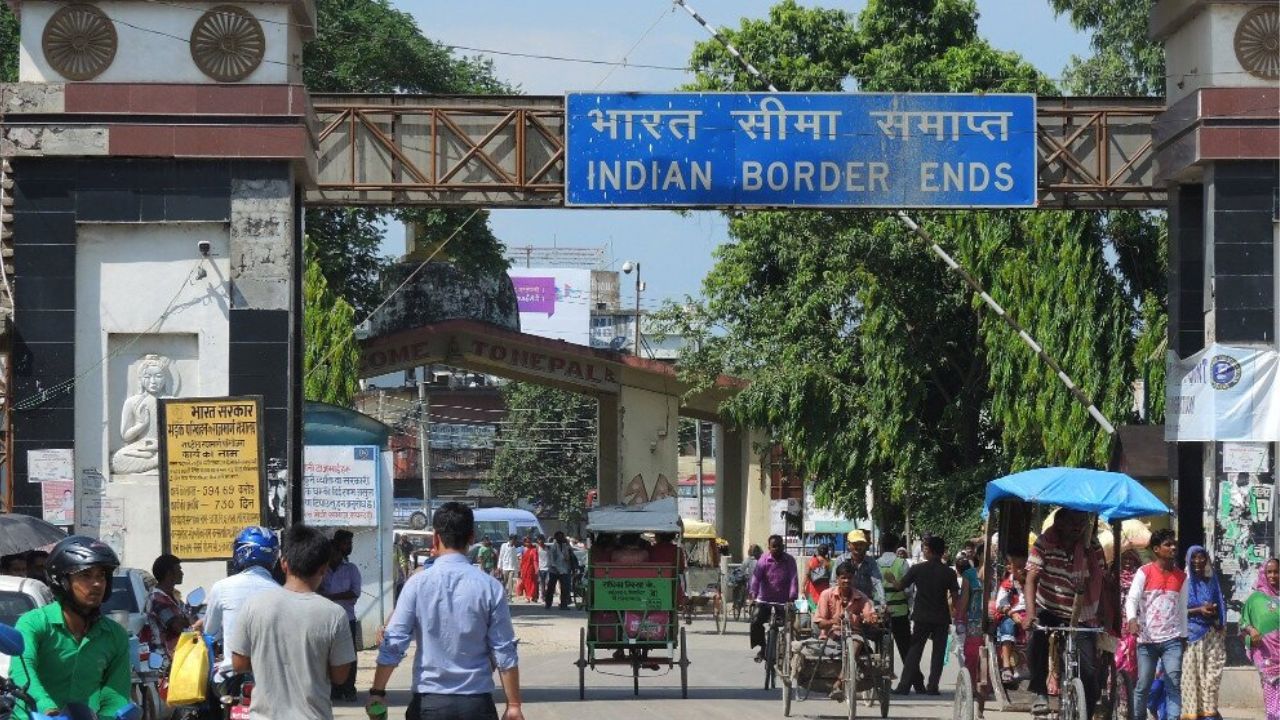भारत-नेपाल बॉर्डर सील: सोशल मीडिया बना आग में घी, सभी जिलों की सीमा पर अलर्ट जारी; जानें अब क्या हुआ?