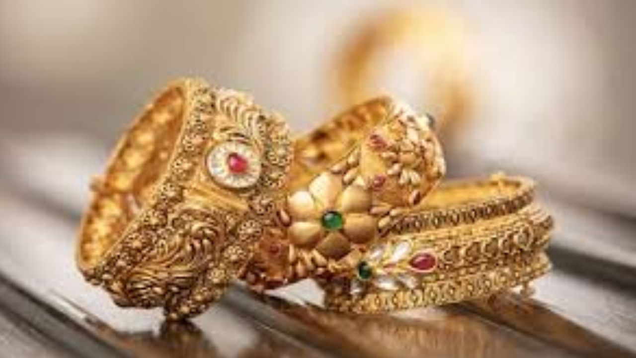 गोरखपुर में पुलिस का खौफ खत्म! सूने मकान को चोरों ने बनाया निशाना, लाखों के गहने साफ