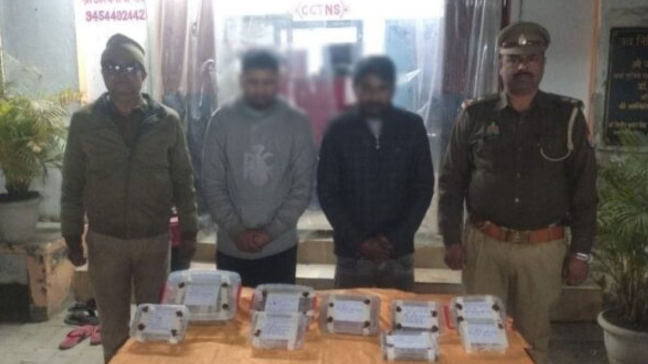 गोरखपुर में पुलिस का बड़ा शिकार, दो शातिर चोरों से भारी चोरी का माल बरामद